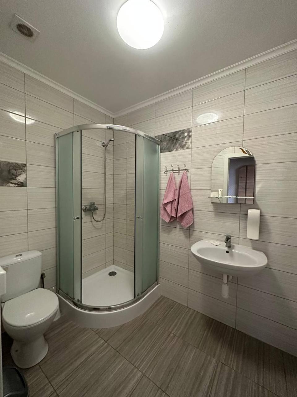 Vip Hostel Мукачево Экстерьер фото