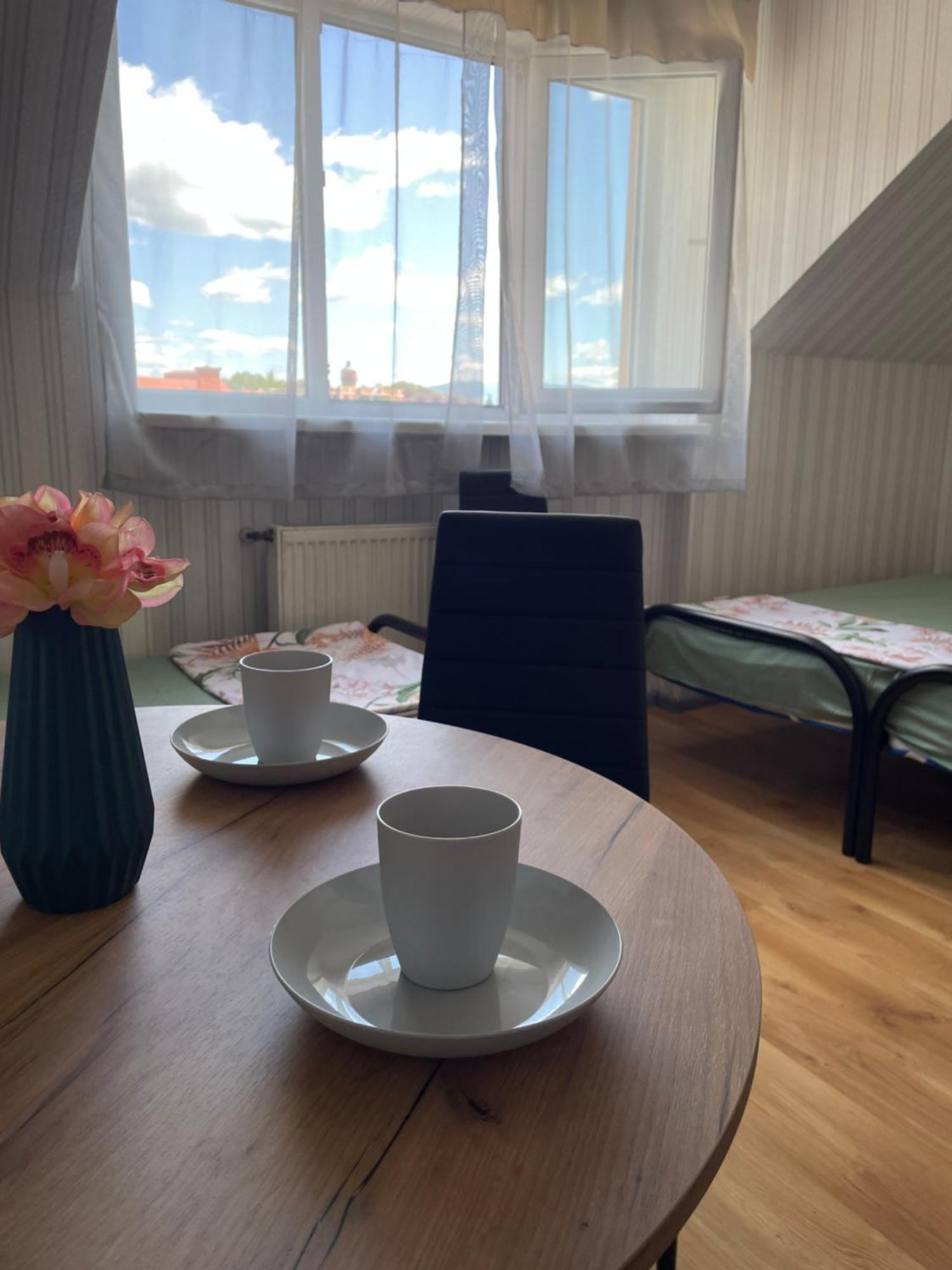 Vip Hostel Мукачево Экстерьер фото