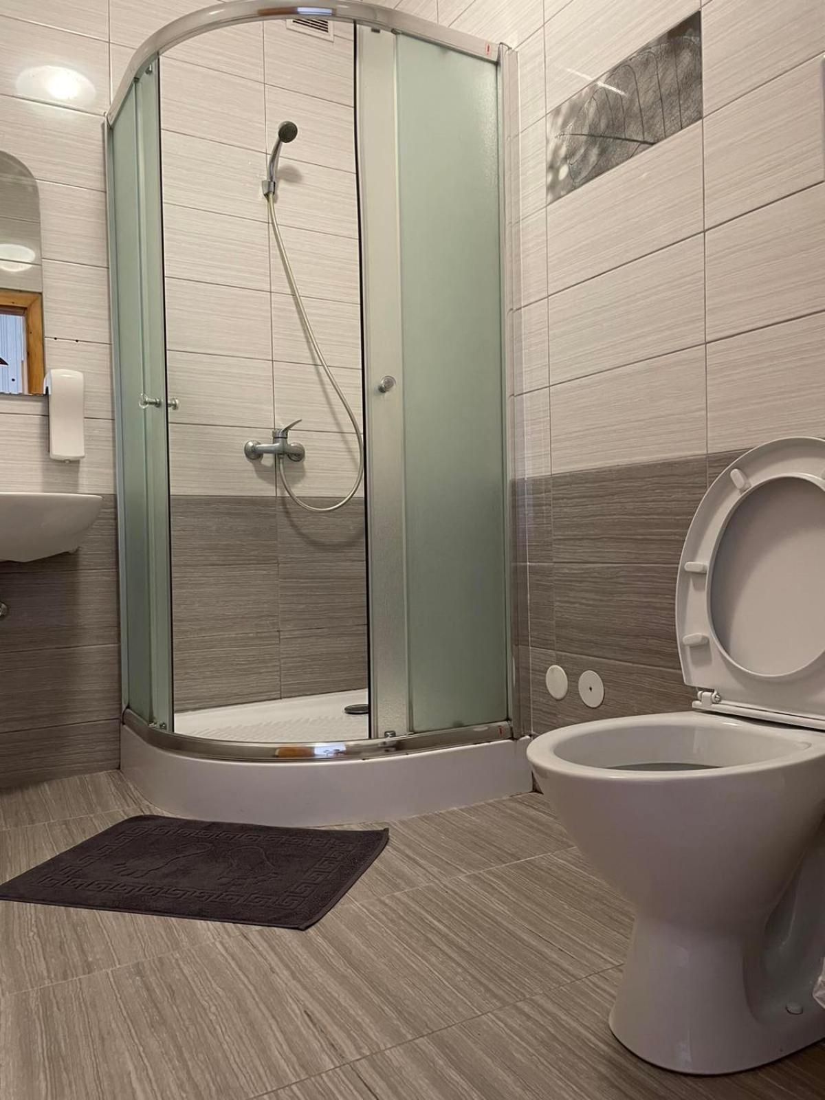 Vip Hostel Мукачево Экстерьер фото