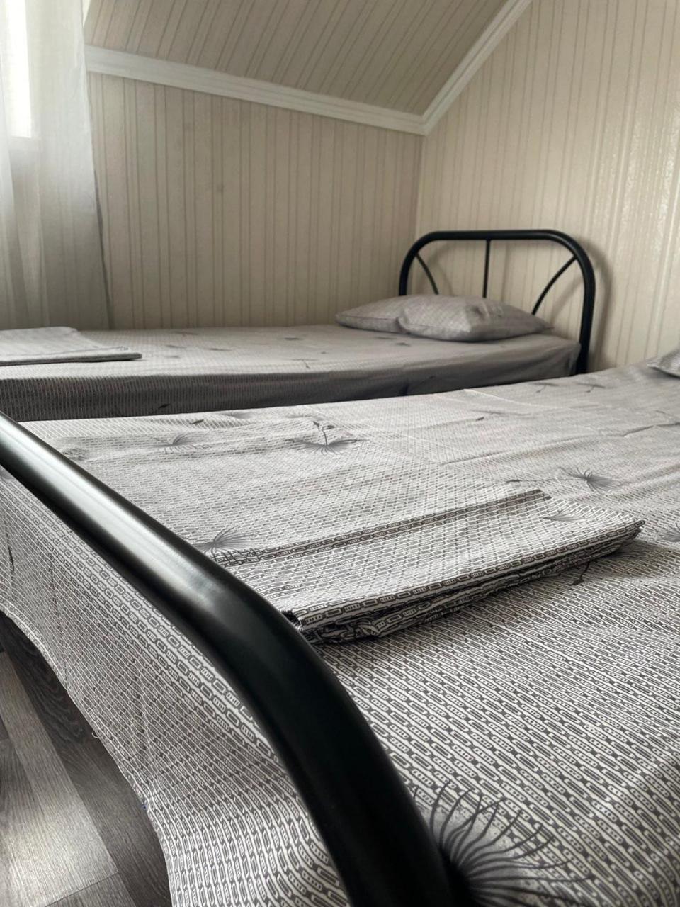 Vip Hostel Мукачево Экстерьер фото