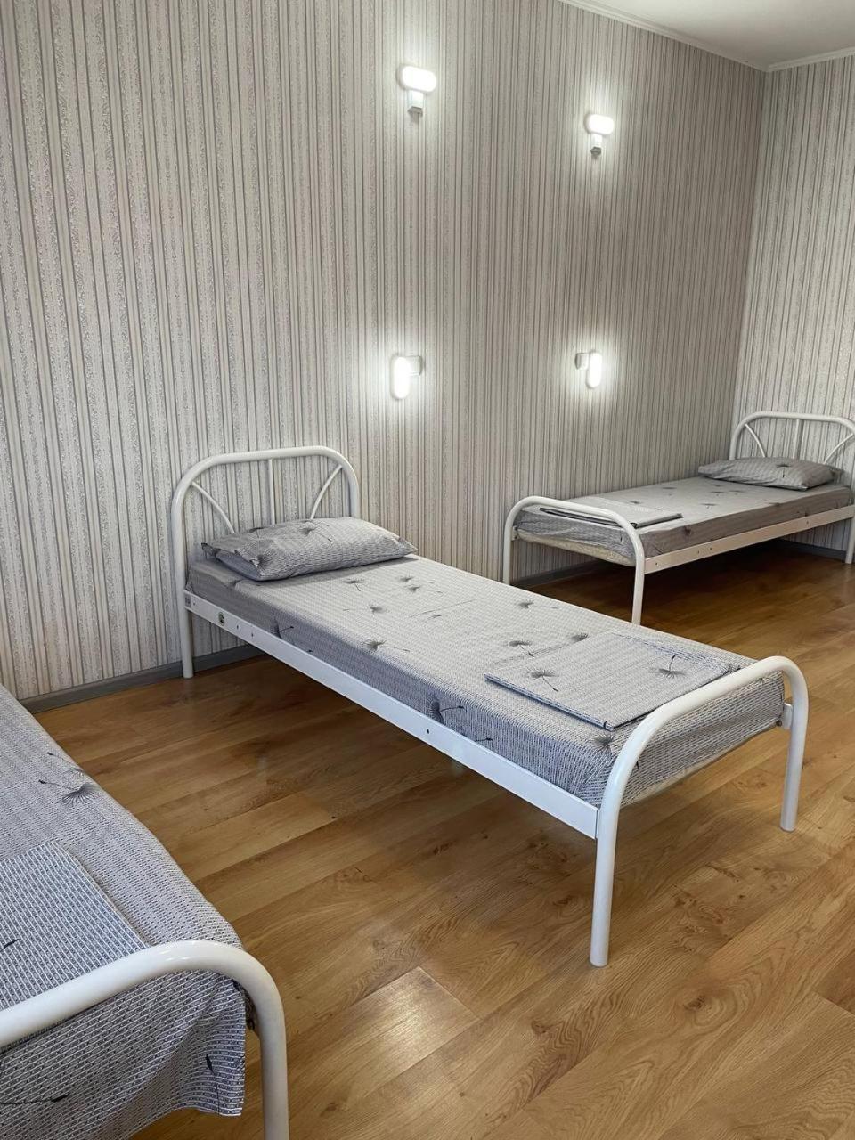 Vip Hostel Мукачево Экстерьер фото